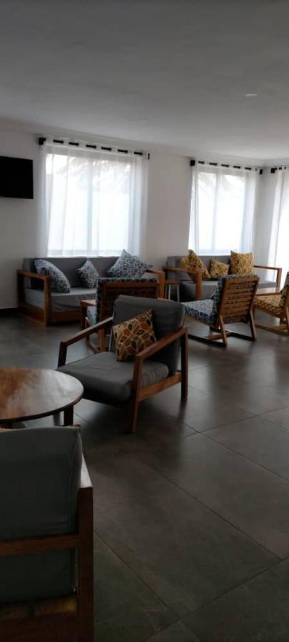 Hotel Marbella Lomé Exteriér fotografie