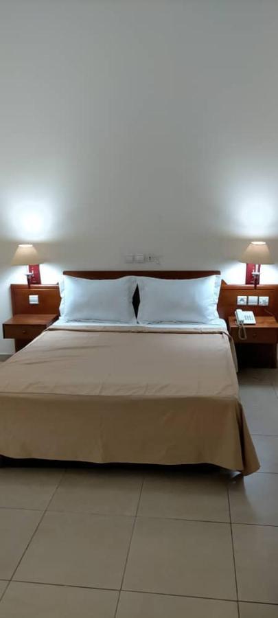 Hotel Marbella Lomé Exteriér fotografie