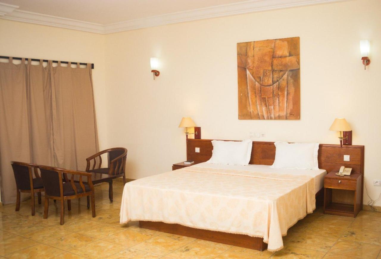 Hotel Marbella Lomé Exteriér fotografie